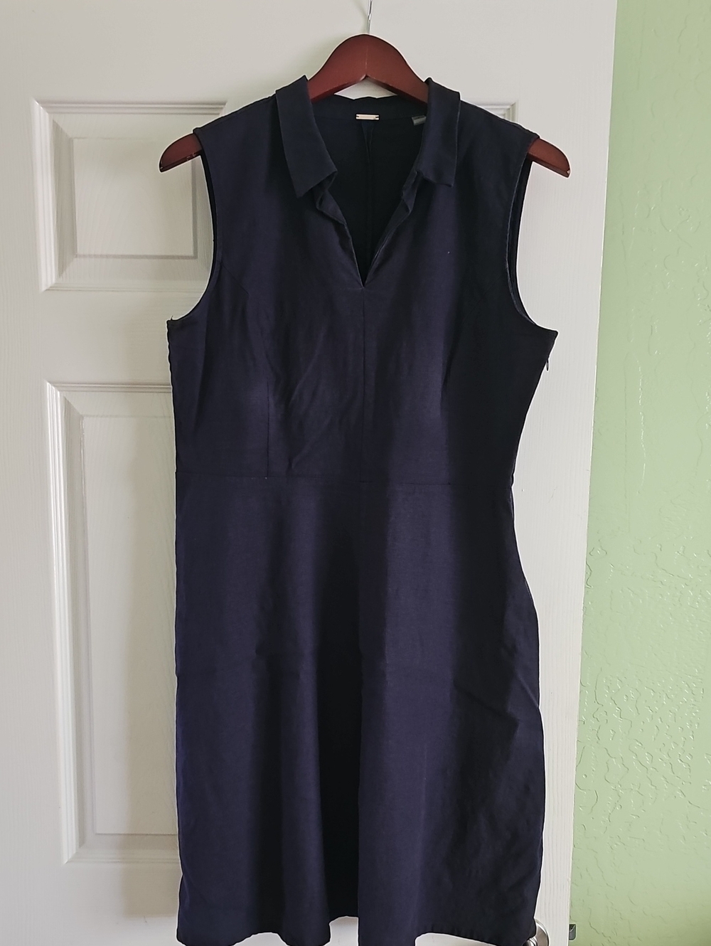 Tahari Navy Sleeveless Collared Mini Dress